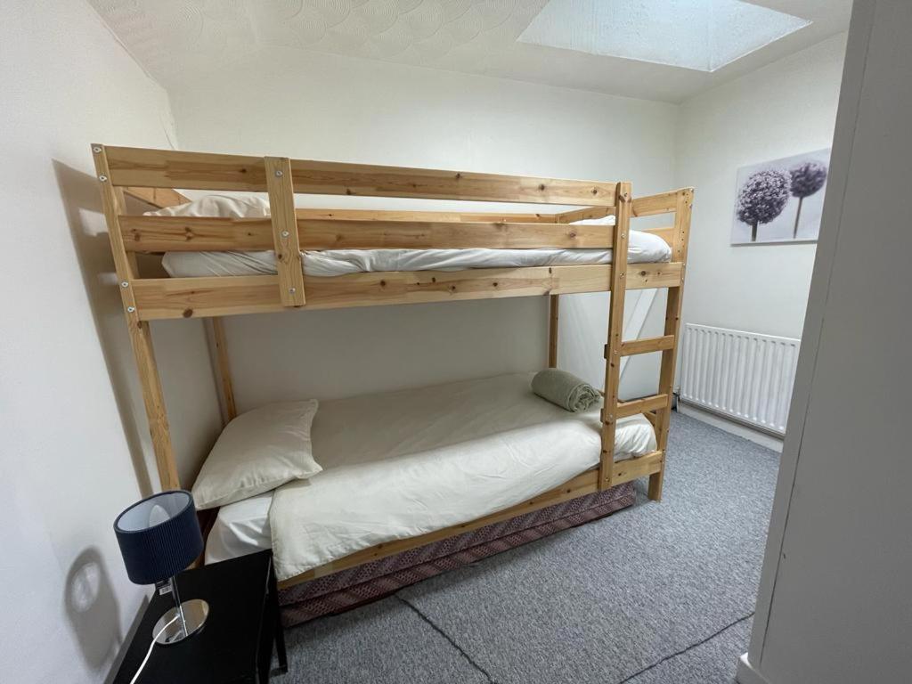 Bridge Street En Suite Rooms Merthyr Tydfil Ngoại thất bức ảnh