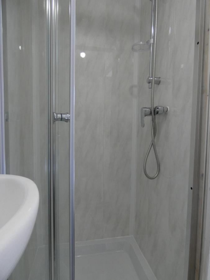 Bridge Street En Suite Rooms Merthyr Tydfil Ngoại thất bức ảnh